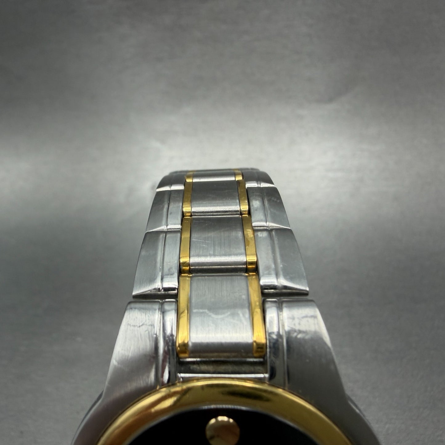 Movado Museum Watch Men 36mm Black Dial Two Tone Round 81.E2.866 New battery ABV4