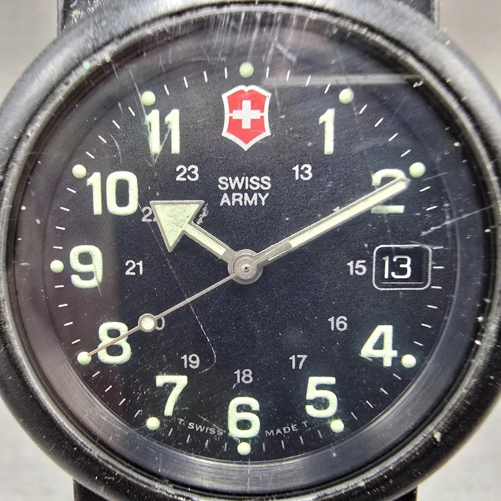 Victorinox Swiss Army Renegade Watch Men 38mm Black Dial Black Tone Date PARTS2