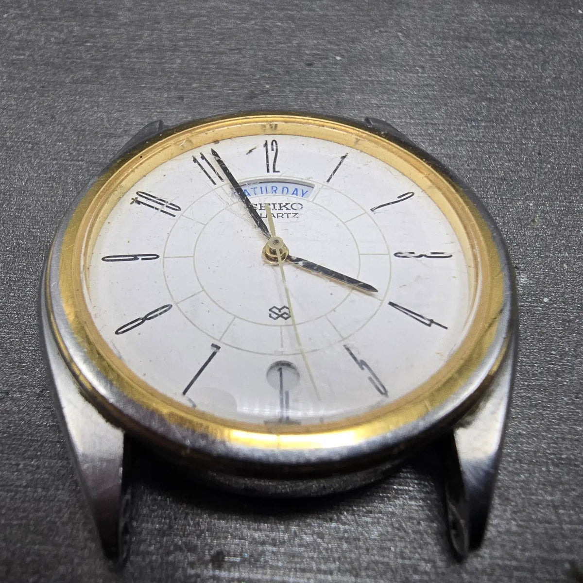 Seiko SQ Watch Men 36mm White Dial Two Tone Daydate Round 5Y23-8289 PARTS3