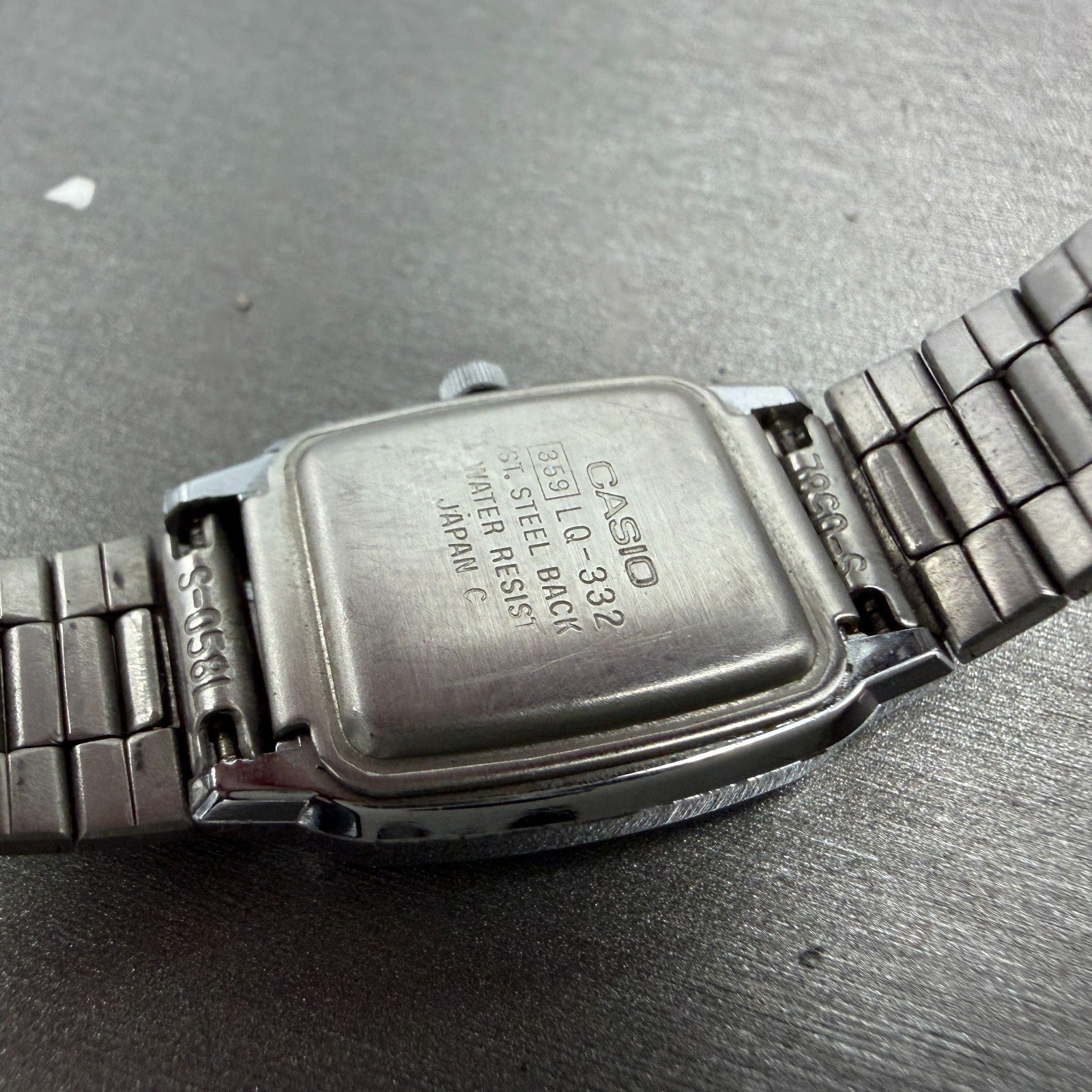 Casio Tank Watch Women 19mm Silver Dial Silver Tone Rectangle LQ-332 New Battery9