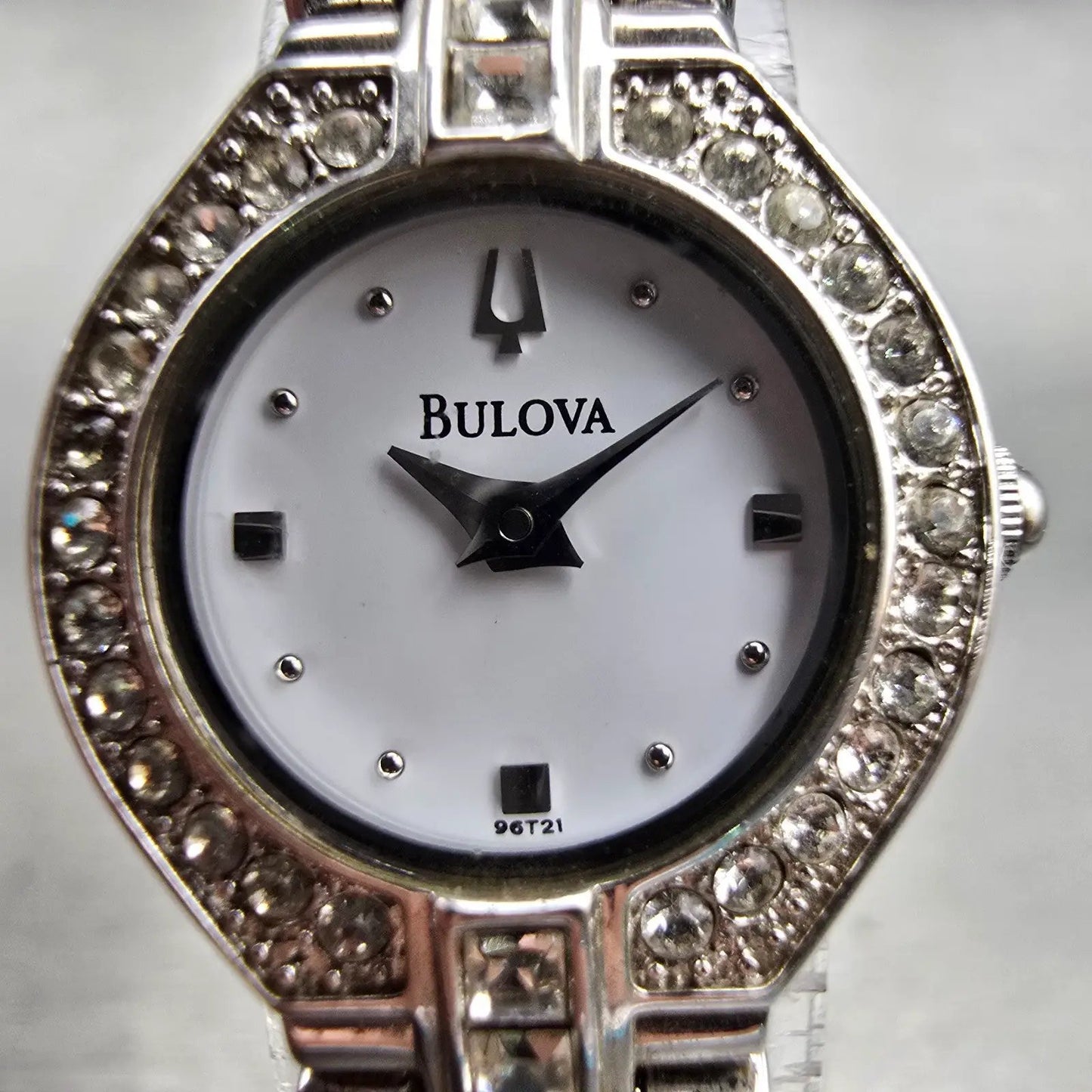 Bulova Watch Women 19mm White Dial Silver Tone Gemmed Round 96T21 New Battery1