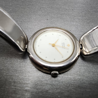 Seiko Watch Women 25mm White Dial Silver Tone 12210060 New Battery READ!!!2