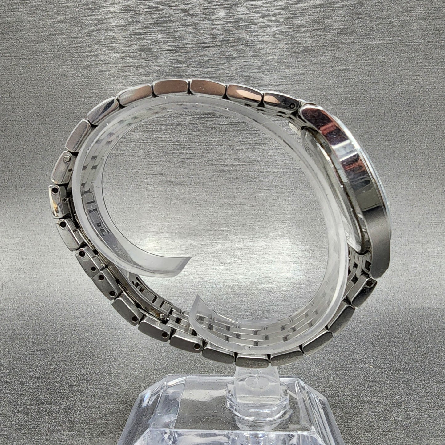 Bulova Diamond Watch Women 34mm MOP Heart Dial Silver Tone 96P182 New Battery8