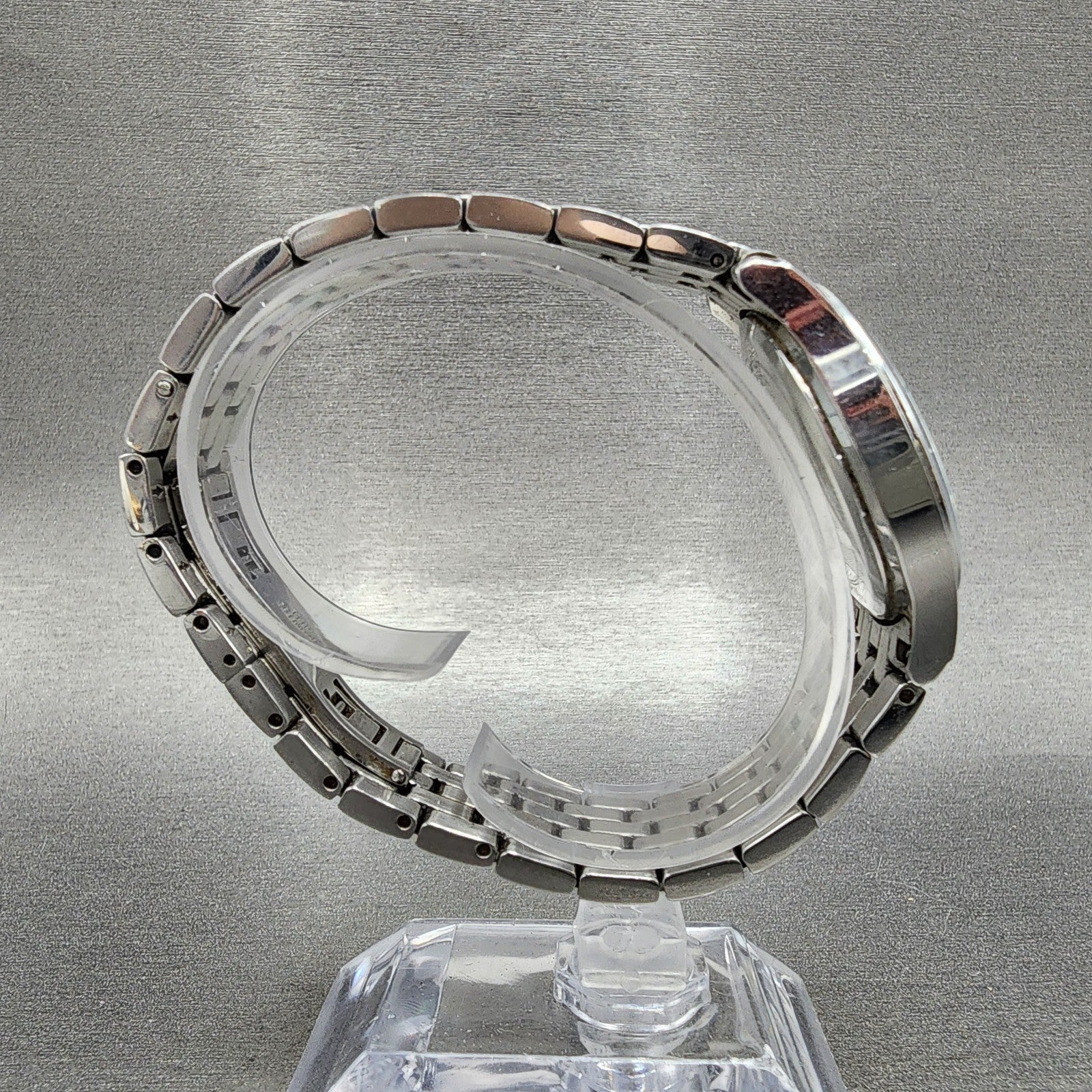 Bulova Diamond Watch Women 34mm MOP Heart Dial Silver Tone 96P182 New Battery8