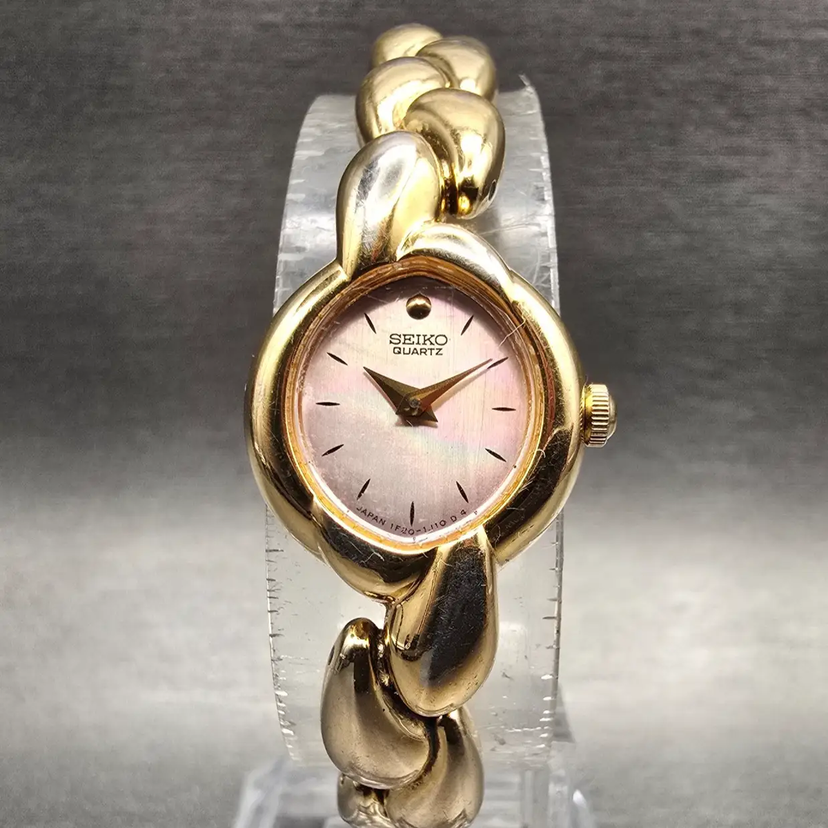 Seiko Watch Women 16mm MOP Dial Gold Tone Oval 1F20-5K59 New Battery Vintage0