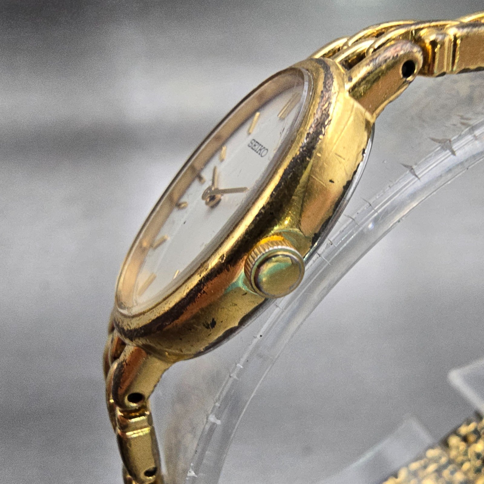 Seiko Watch Women 17mm White Dial Gold Tone Oval 1N00-6M90 New Battery Vintage2