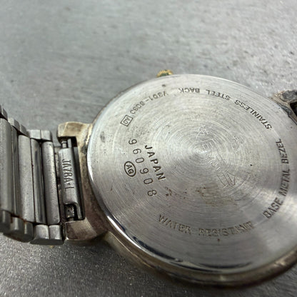 Seiko Alba Urban Watch Unisex 32mm White Dial Two Tone V301-6080 New Battery9