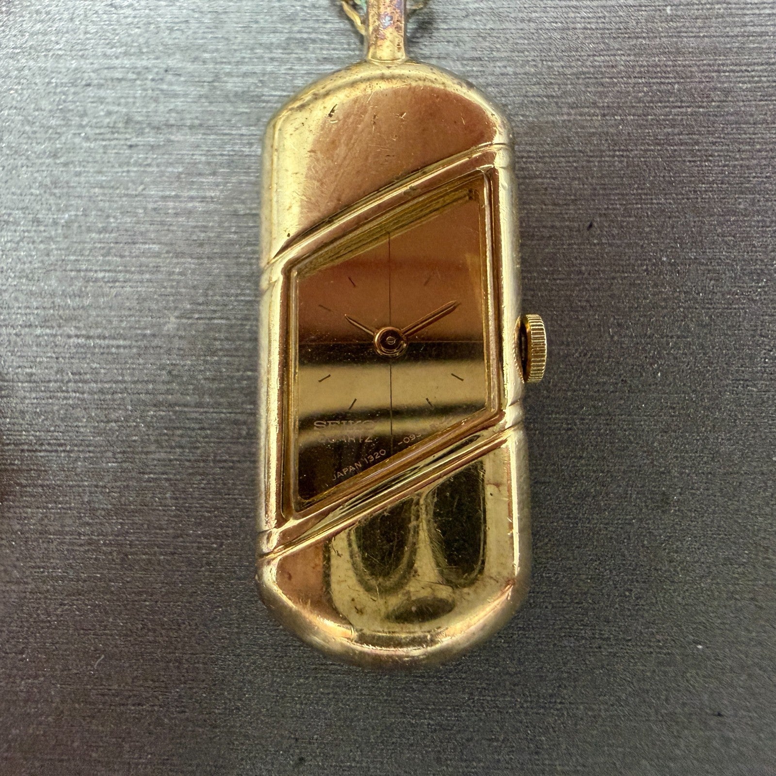 Seiko Necklace Watch Women 13mm Champagne Dial Gold Tone 1320-5730 New Battery1