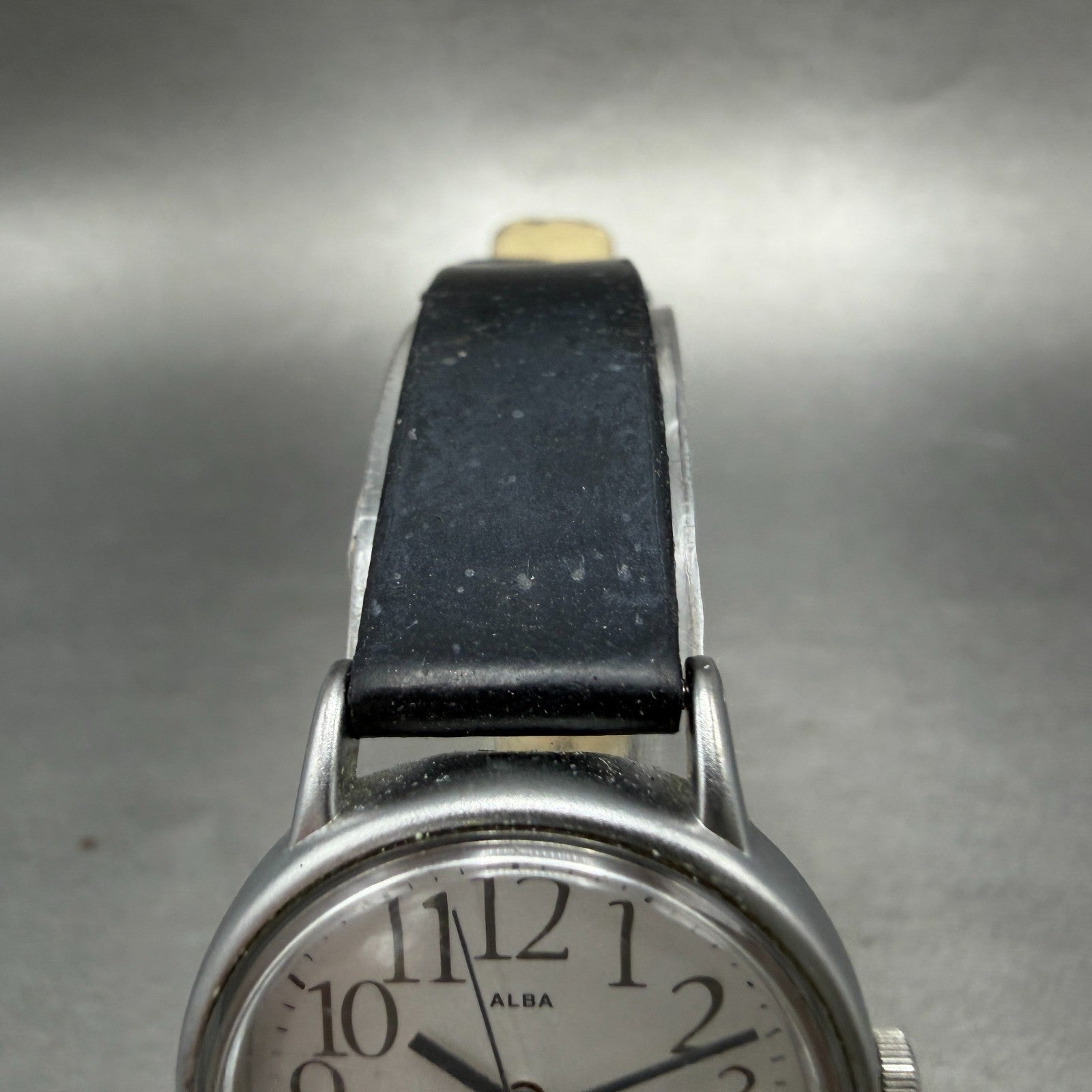 Seiko Alba Watch Women 26mm White Dial Silver Tone Round V501-0BW0 New Battery4