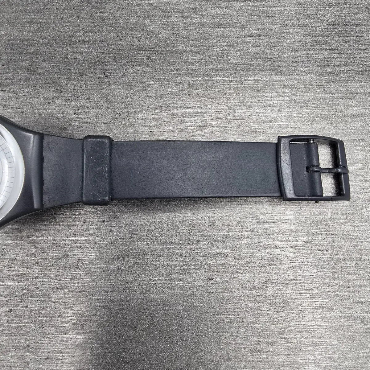 Swatch INC Watch Men 34mm White Dial Black Tone Round GA103 New Battery14