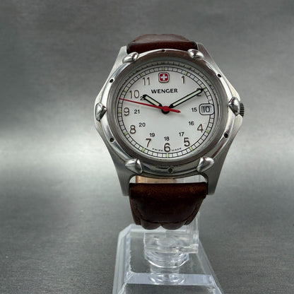 Wenger Watch Men 35mm White Dial Steel Date Round Leather Band 7010X New Battery5