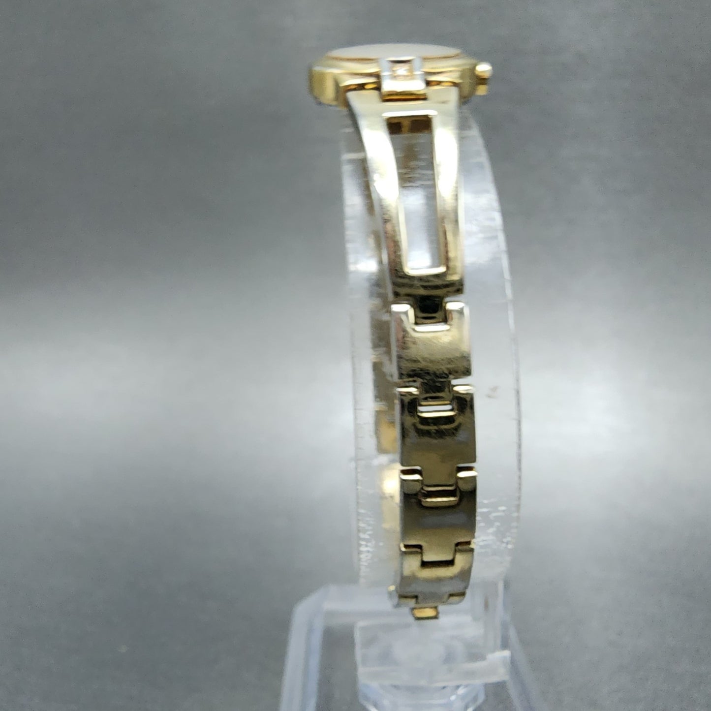Seiko Watch Women 20mm MOP Dial Gold Tone Round 1n000gn0 New Battery5