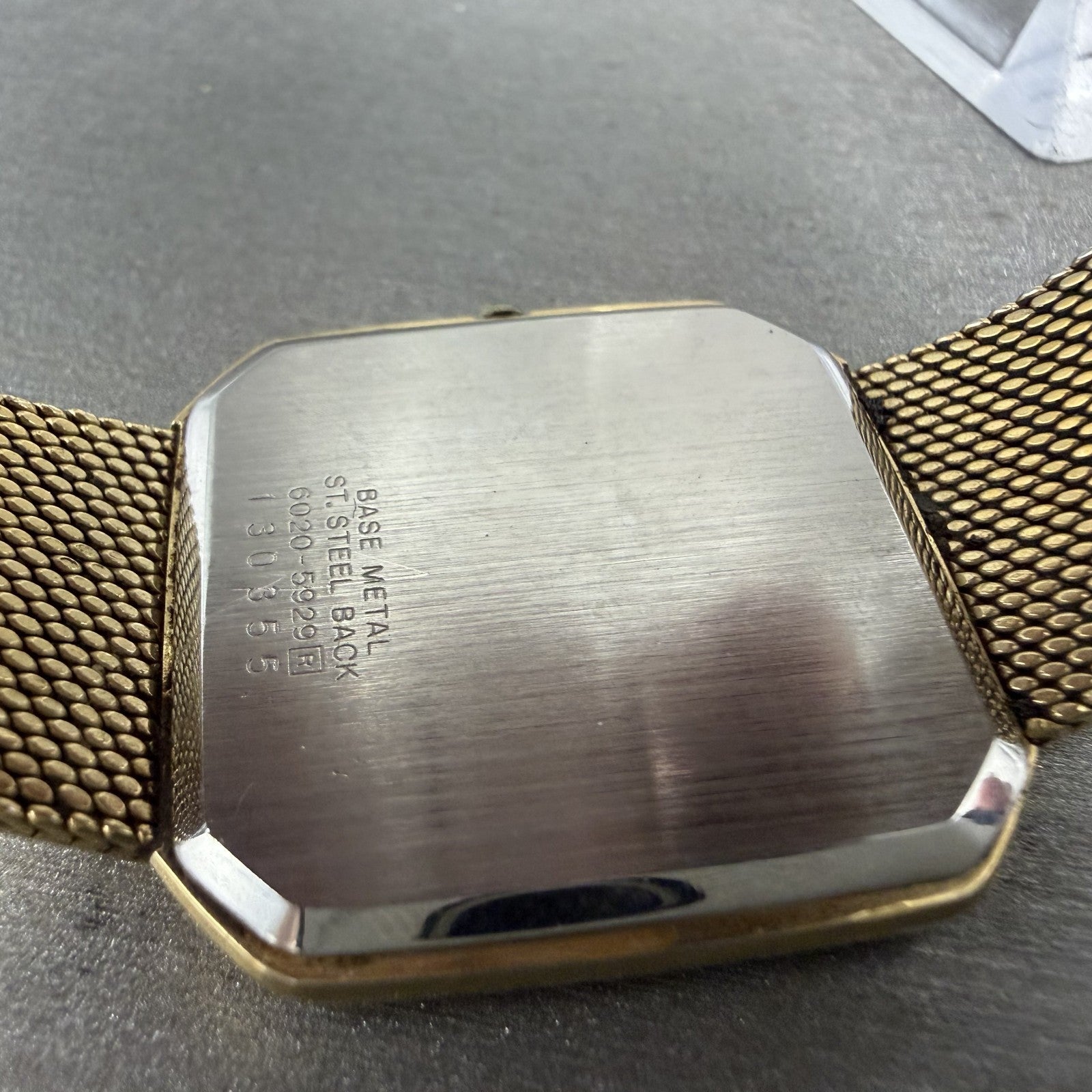 Seiko Lassale Tank Watch Men 30mm Silver Dial Gold Tone 60205929 New Battery9
