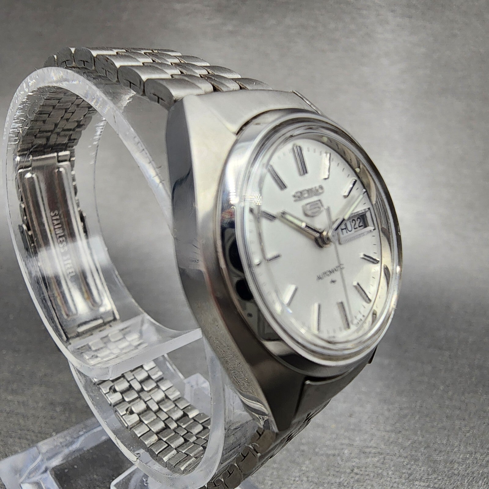 Seiko 5 Automatic Watch Women 25mm White Dial Silver Tone Daydat Round 610675203