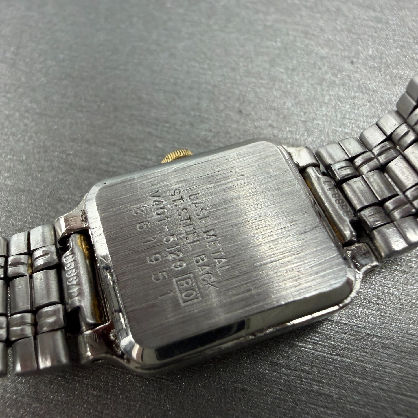 Seiko Tank Watch Women 18mm White Dial Two Tone Rectangle V401-5129 New Batt H2W9