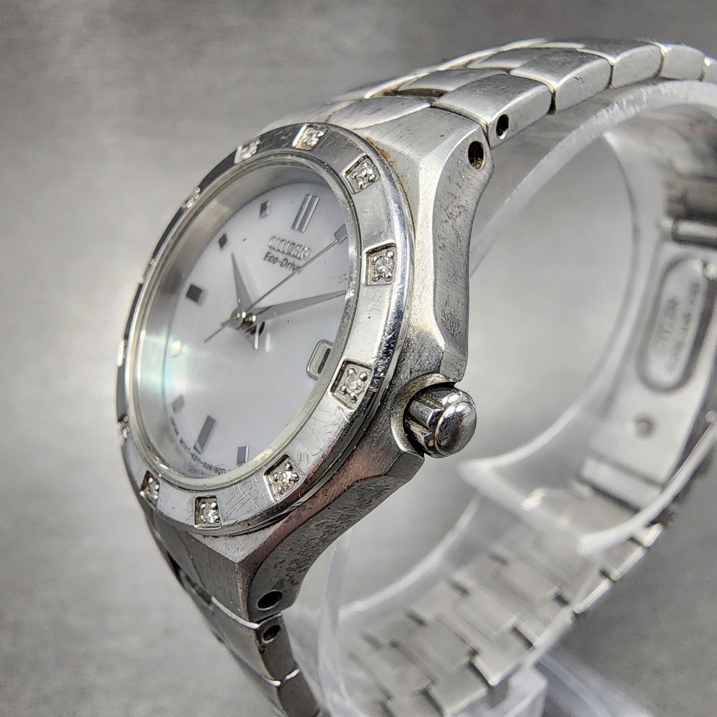 Citizen EcoDrive Watch Women 26mm MOP Dial Stainless Steel Date Diamonds Runs2
