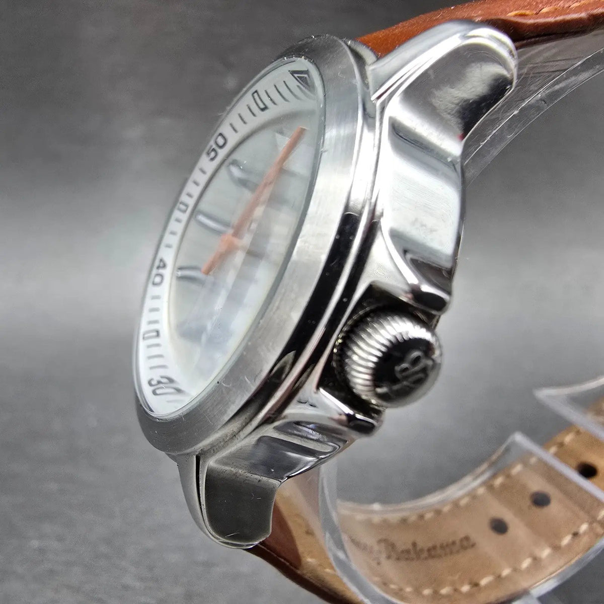 Tommy Bahama Watch Women Silver Dial Steel Round TB2178 New Battery Leather2