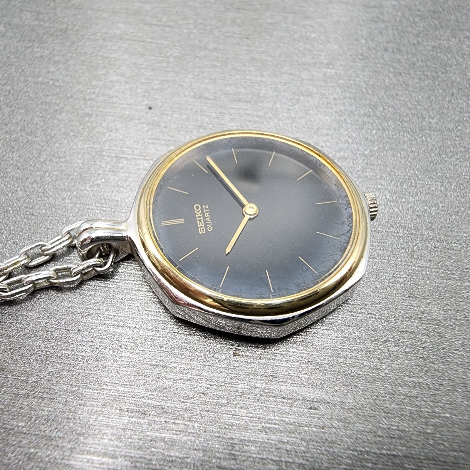 Seiko Necklace Watch Women 23mm Black Dial Two Tone 14000920 New Battery5