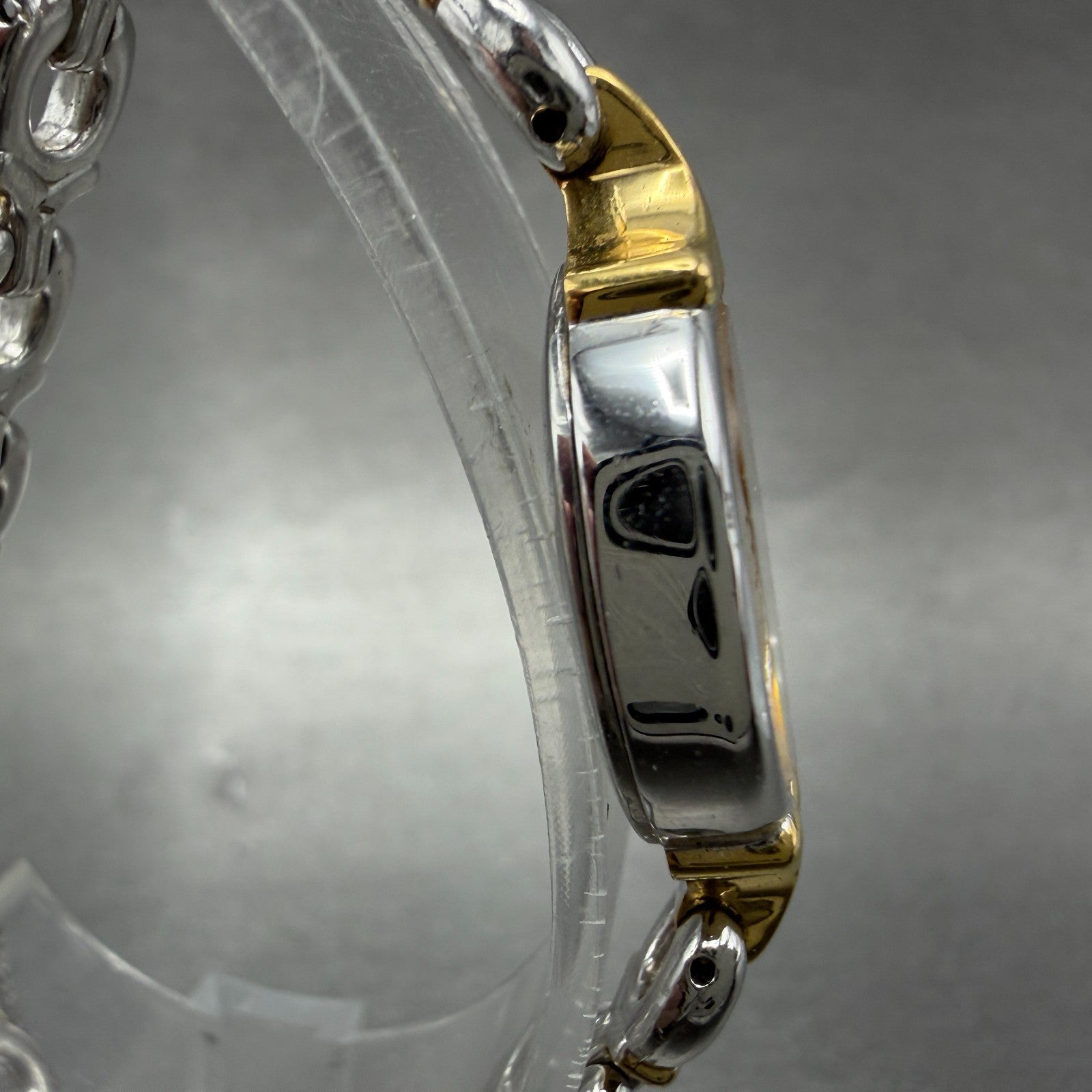Seiko Watch Women 17mm Champagne Dial Two Tone Oval 2P21-5D00 New Battery3