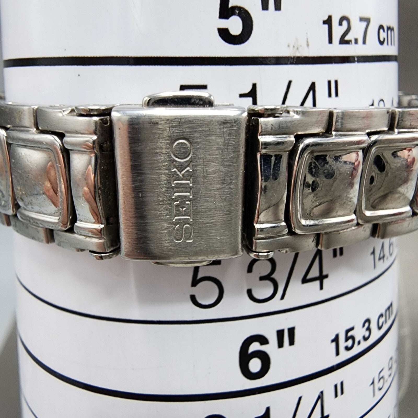 Seiko Solar Watch Women 31mm MOP Dial Silver Dial Date Round V1370ca0 Runs10