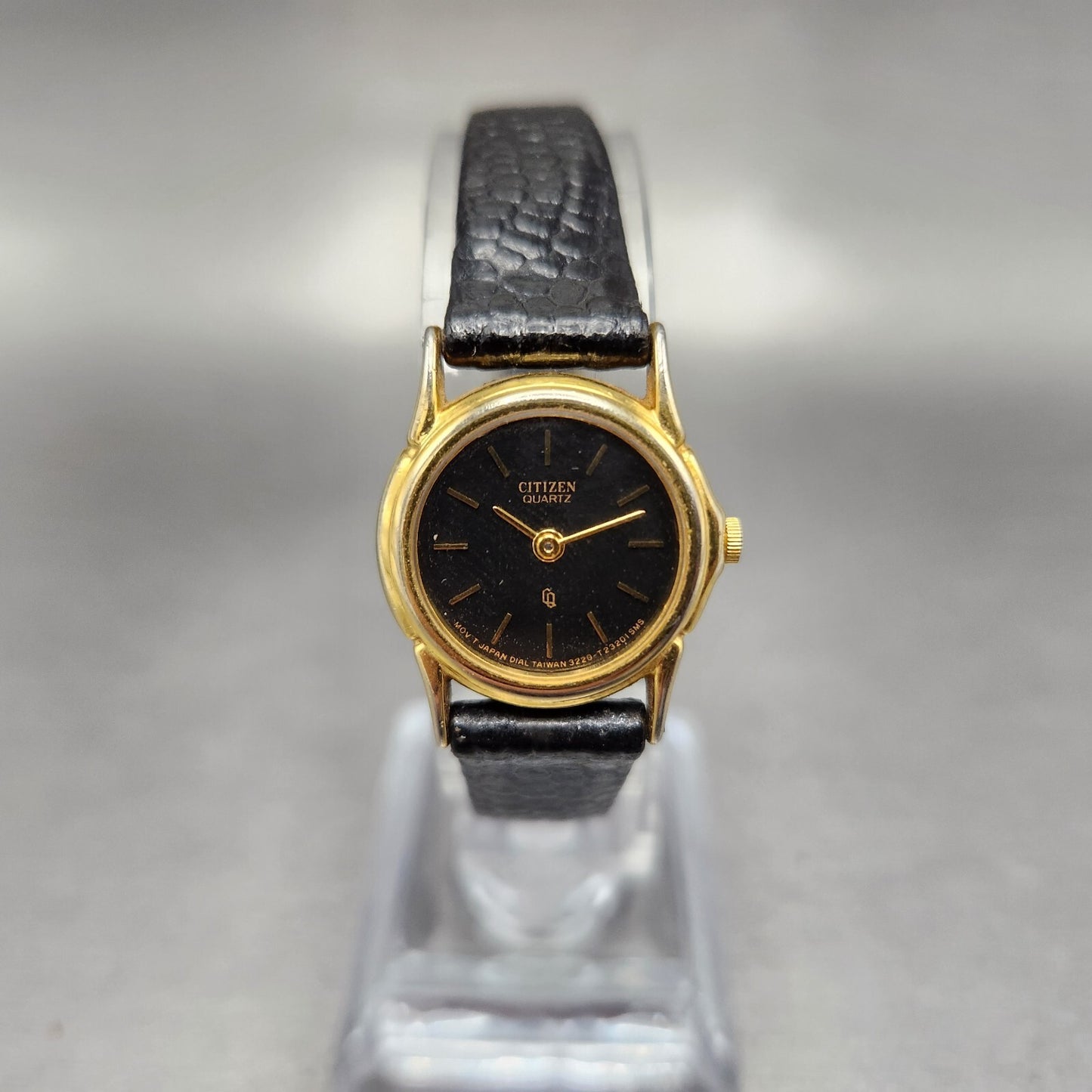 VTG Citizen CQ Watch Women 21mm Black Dial Gold Tone Round 3220914864 New Batt0