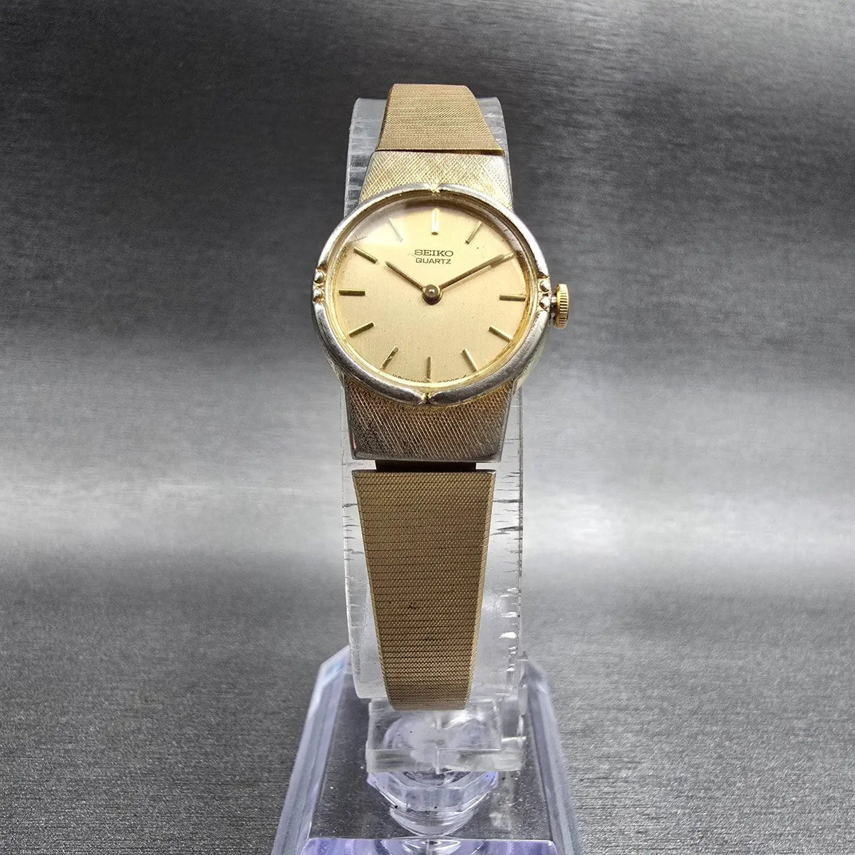 Seiko Watch Women 19mm Gold Dial Gold Tone Round 1400-0079 New Battery Vintage o5
