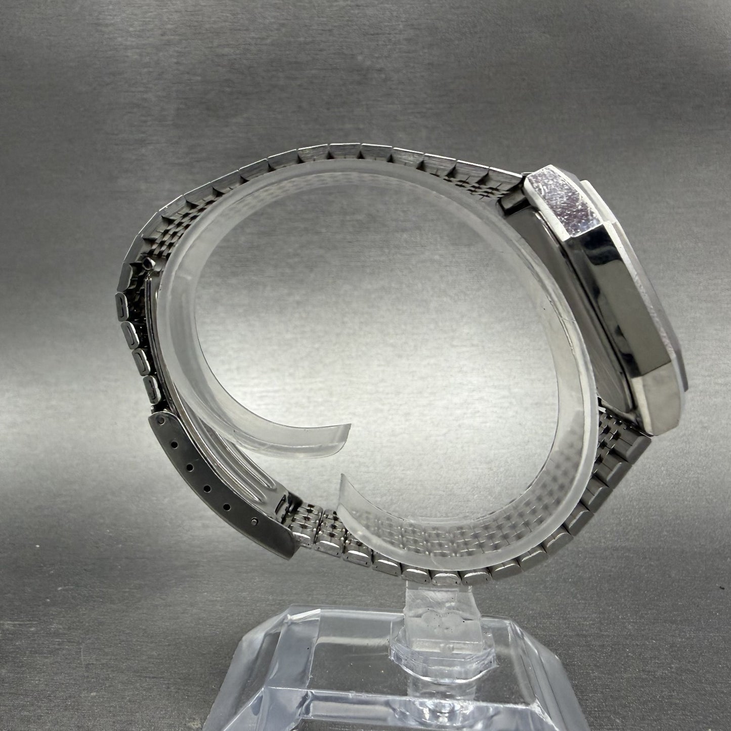 Seiko Chronos Watch Men 32mm Silver Dial Silver Tone Daydate 7433-5010 PARTS9