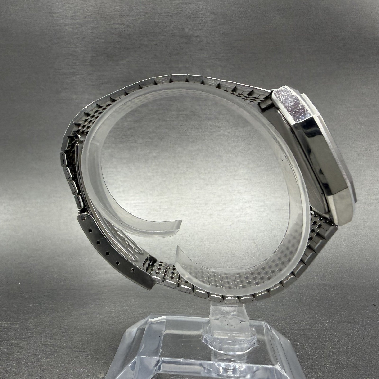 Seiko Chronos Watch Men 32mm Silver Dial Silver Tone Daydate 7433-5010 PARTS9