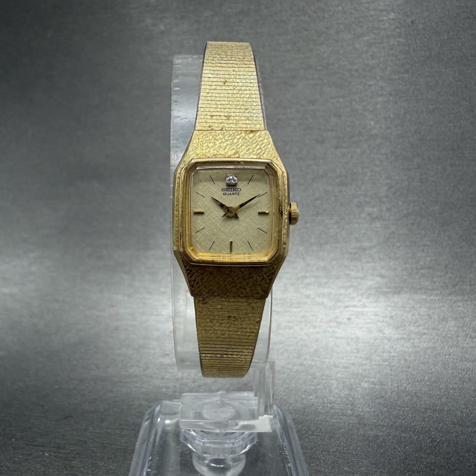 Seiko Watch Women 17mm Champagne Dial Gold Tone Rectangle 2C205780 New Battery6