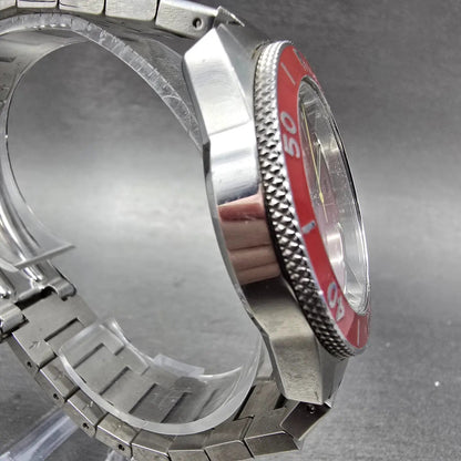Victorinox Swiss Army Lancer Dive Watch Men 39mm Red Dial Silver Tone Date PARTS4