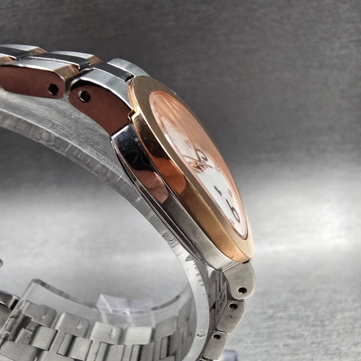 Seiko Lukia Tank Watch Women 21mm MOP Dial Two Tone Oval 1F21-0AZ0 New Battery3