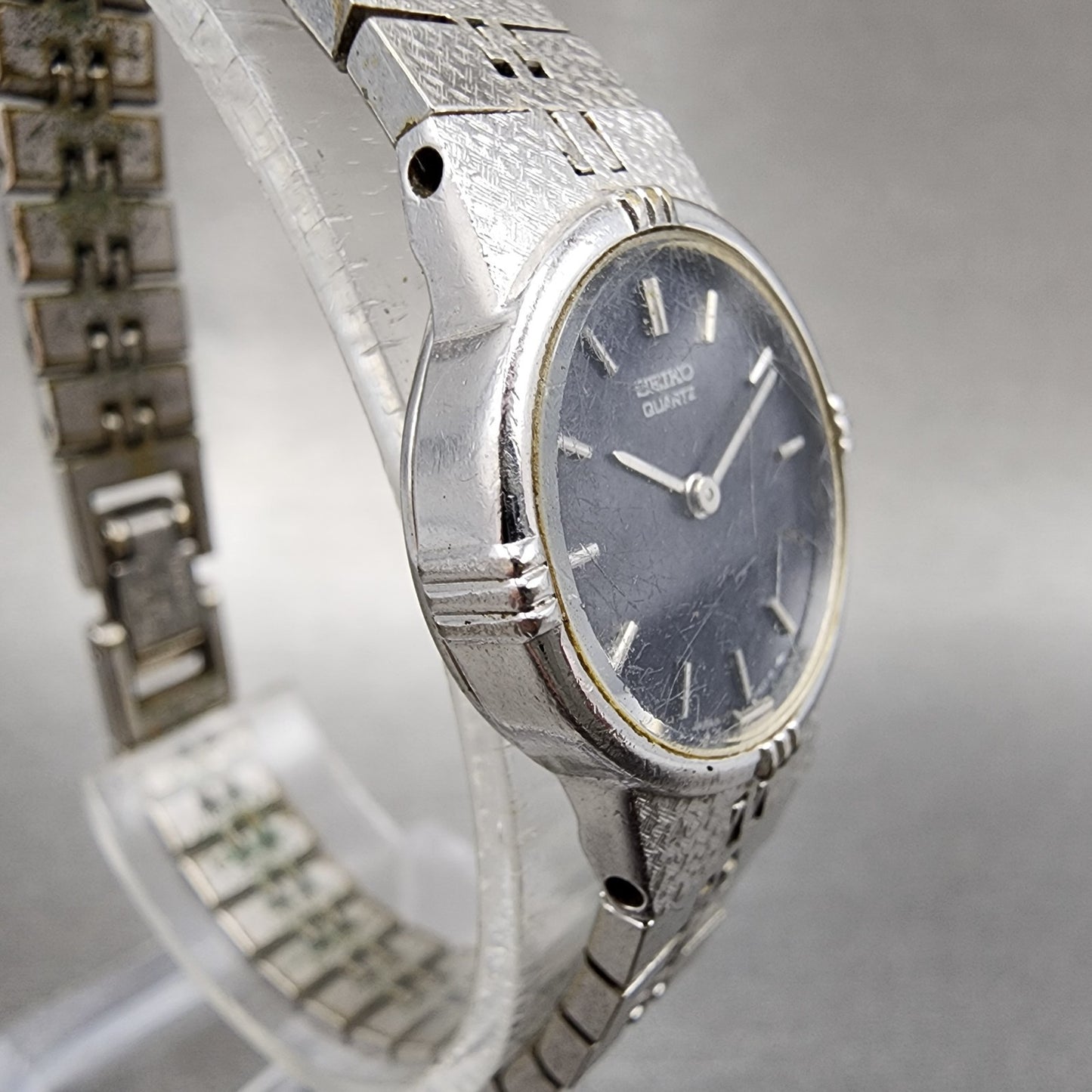 Seiko Watch Women 20mm Black Dial Silver Tone Round 14000250 New Battery READ!!3