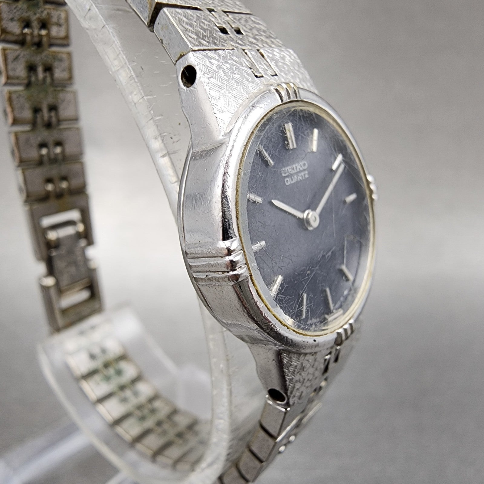 Seiko Watch Women 20mm Black Dial Silver Tone Round 14000250 New Battery READ!!3