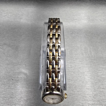 Seiko Watch Women 17mm White Dial Silver Tone Oval V400-1029 New Battery VTG 564