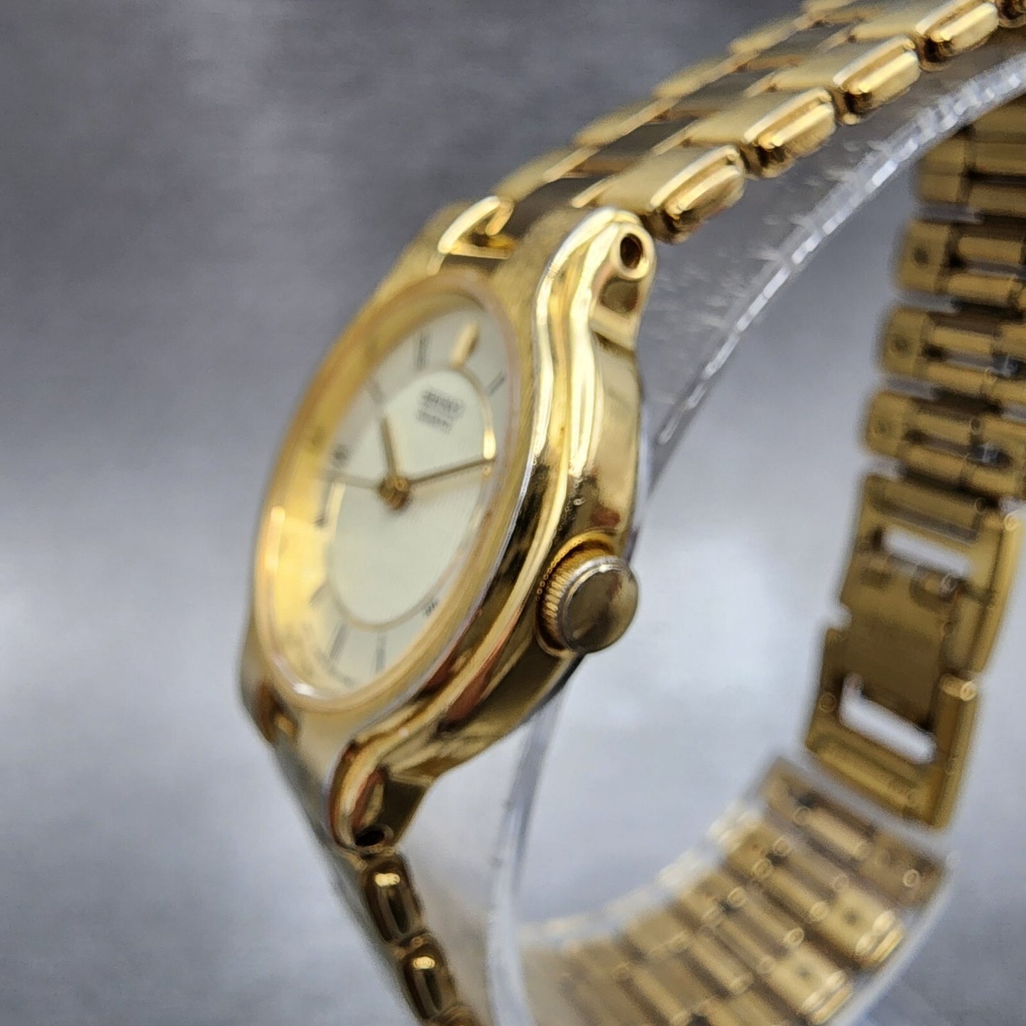 Seiko Watch Women 24mm Cream Dial Gold Tone Round 4N010261 New Battery VTG2