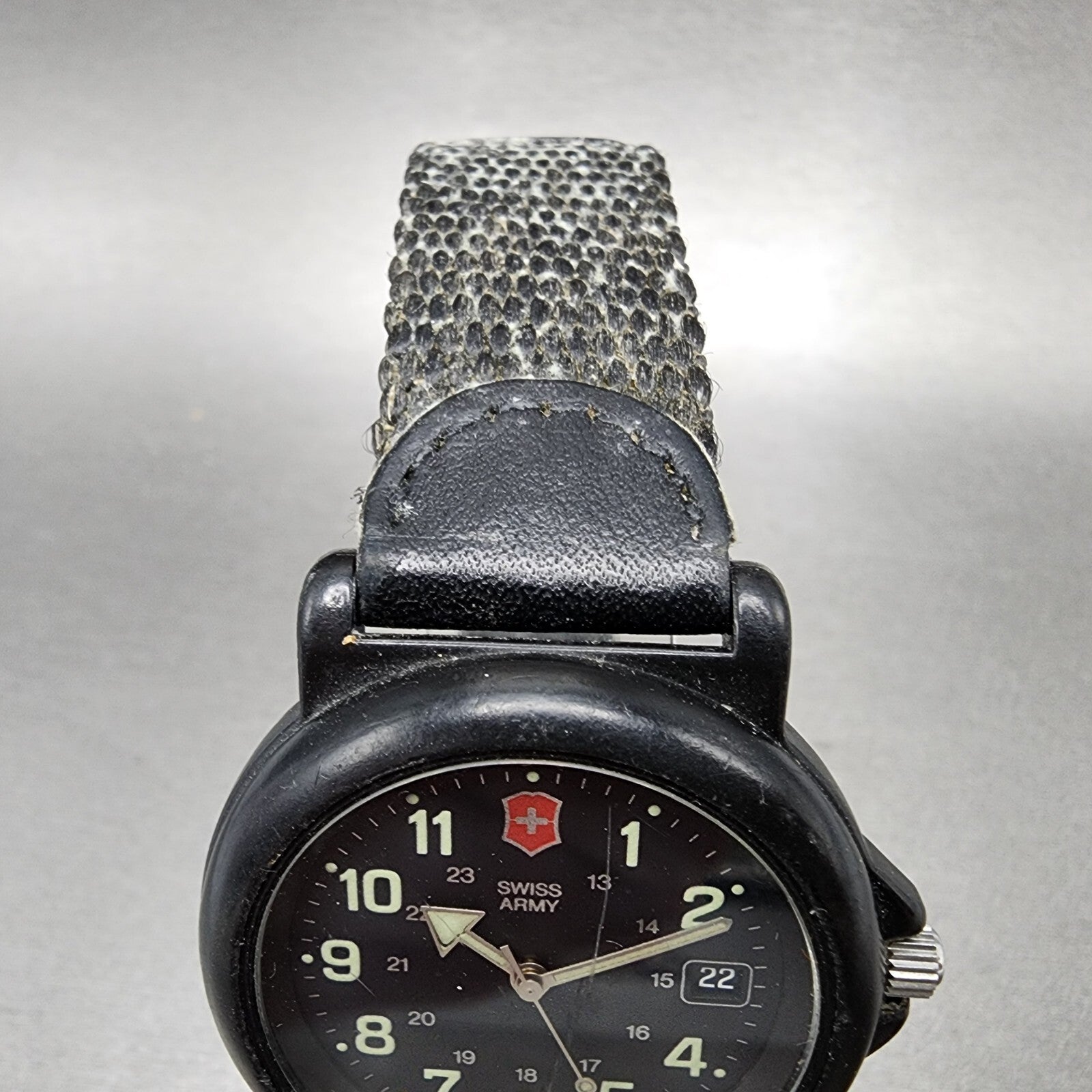 Victorinox Swiss Army Renegade Watch Men 38mm Black Dial Black Tone Date NewBatt4