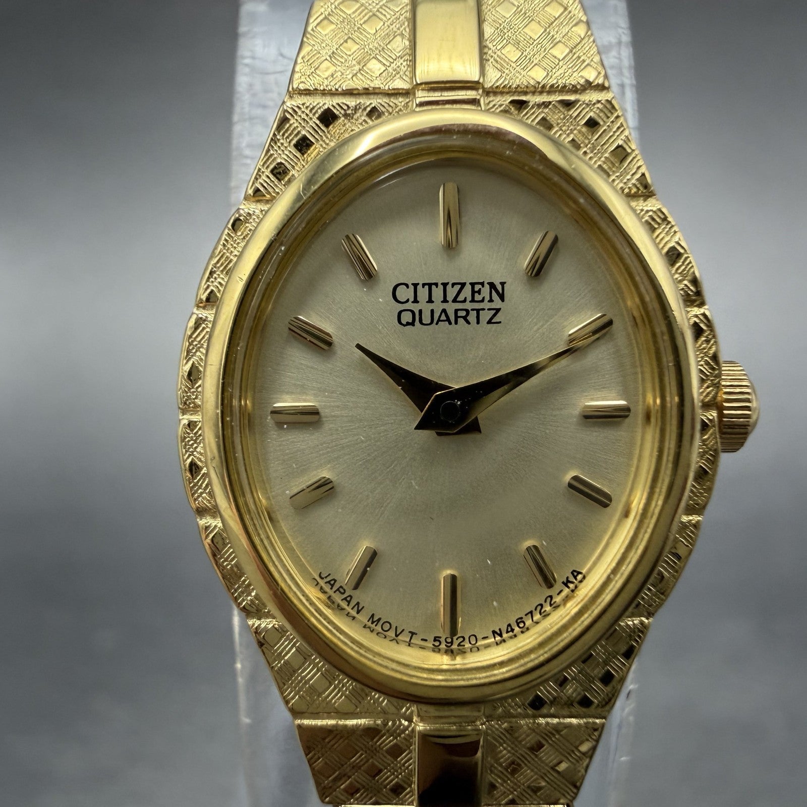 Citizen Watch Women 17mm Champagne Dial Gold Tone Oval 5920-S96494 New Battery1