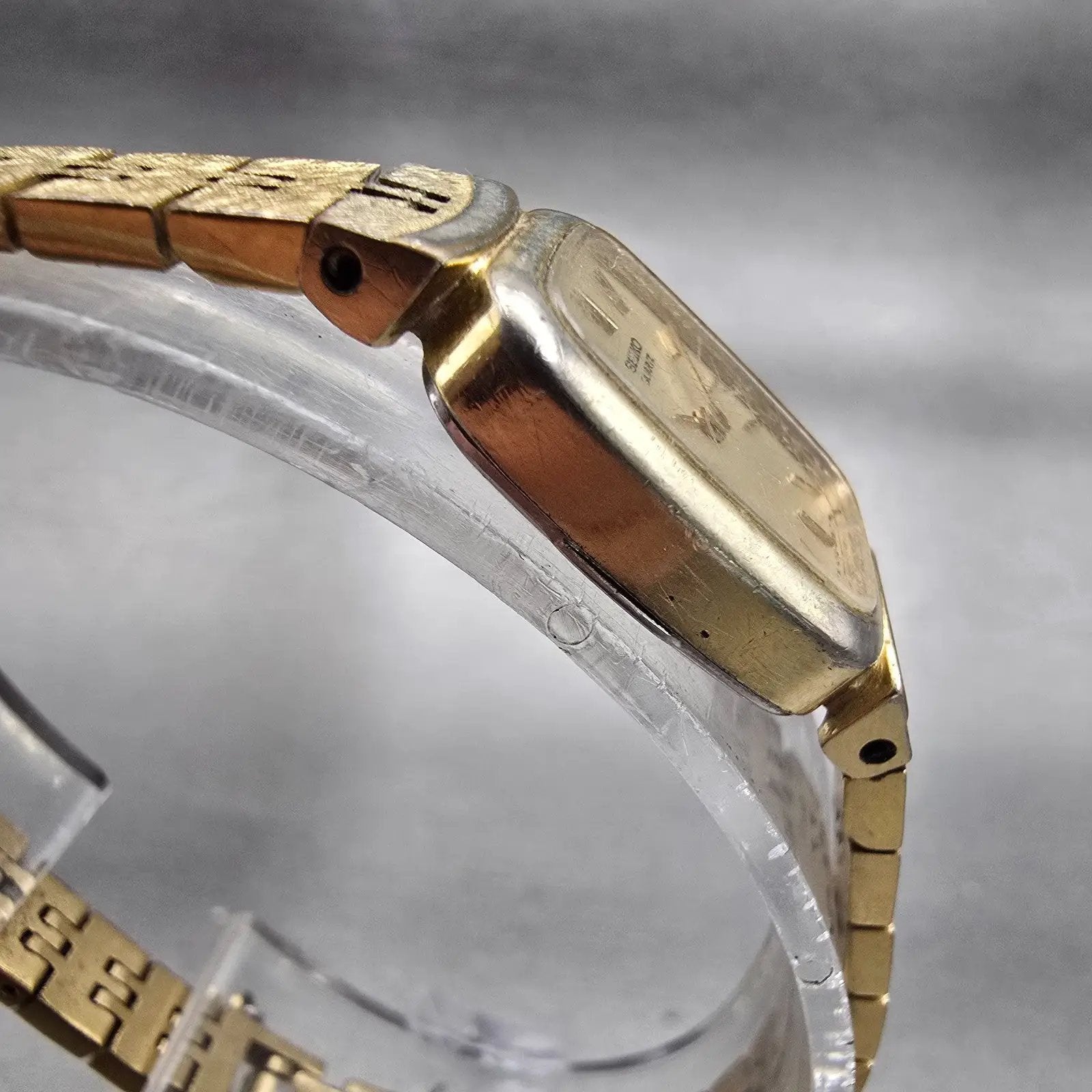 Seiko Watch Women 16mm Gold Dial Gold Tone Rectangle 1400-7619 New Battery VTG3
