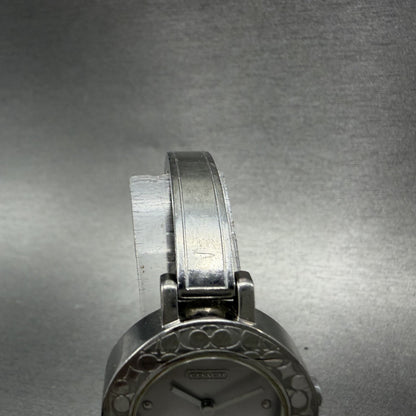 Coach Watch Women 27mm White Dial Silver Tone Round Bangle New Battery4