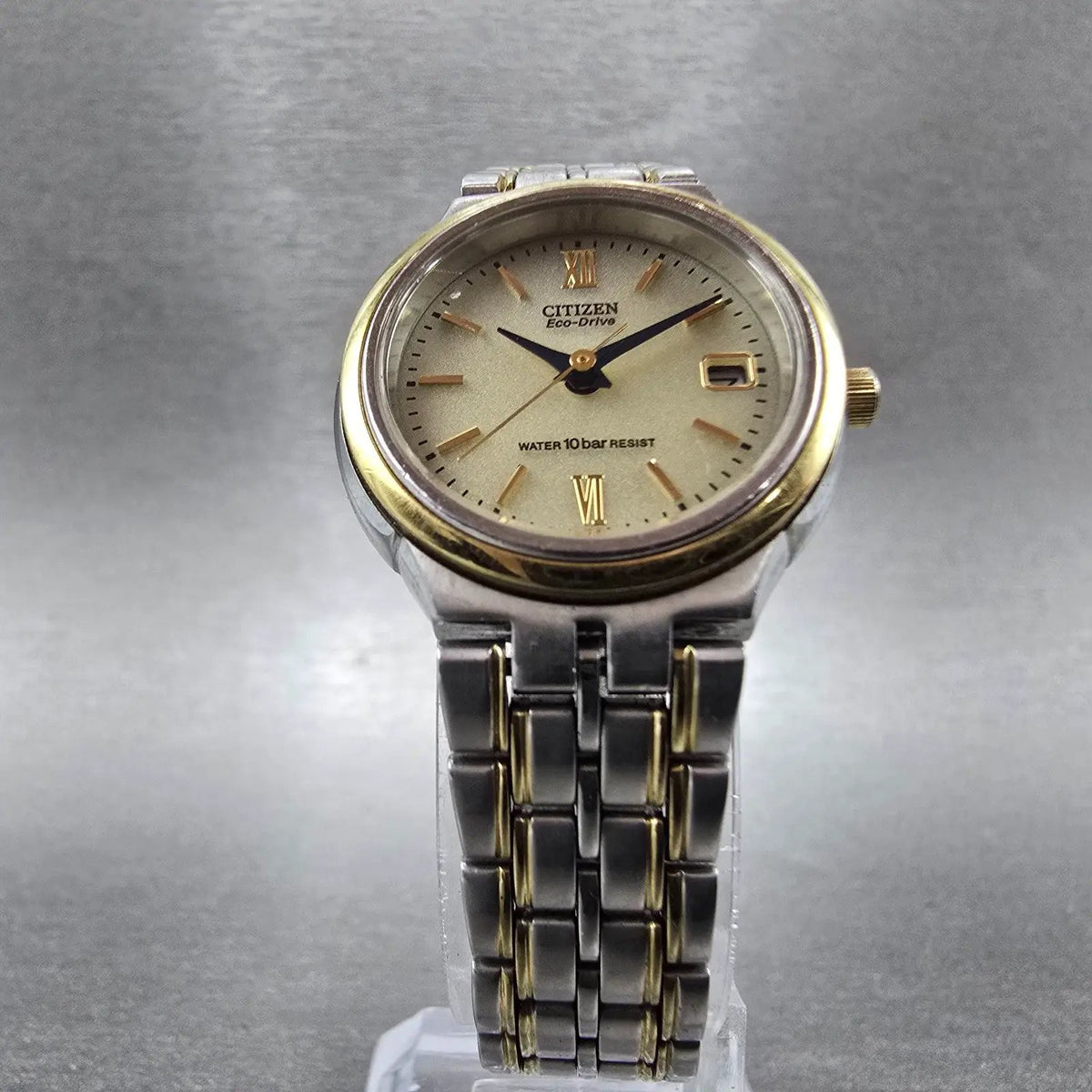 Citizen Eco-Drive Watch Women 26mm Champagne Dial Two Tone Date Round Works5