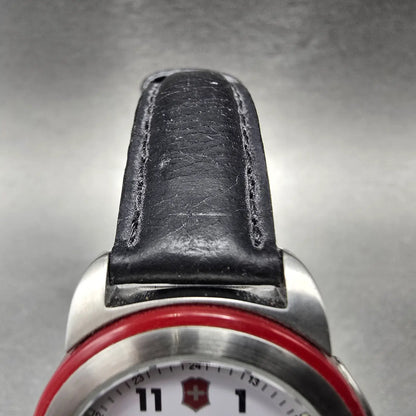 Victorinox Swiss Army Original SAI Watch Women 28mm White Dial Steel Date NewBat4