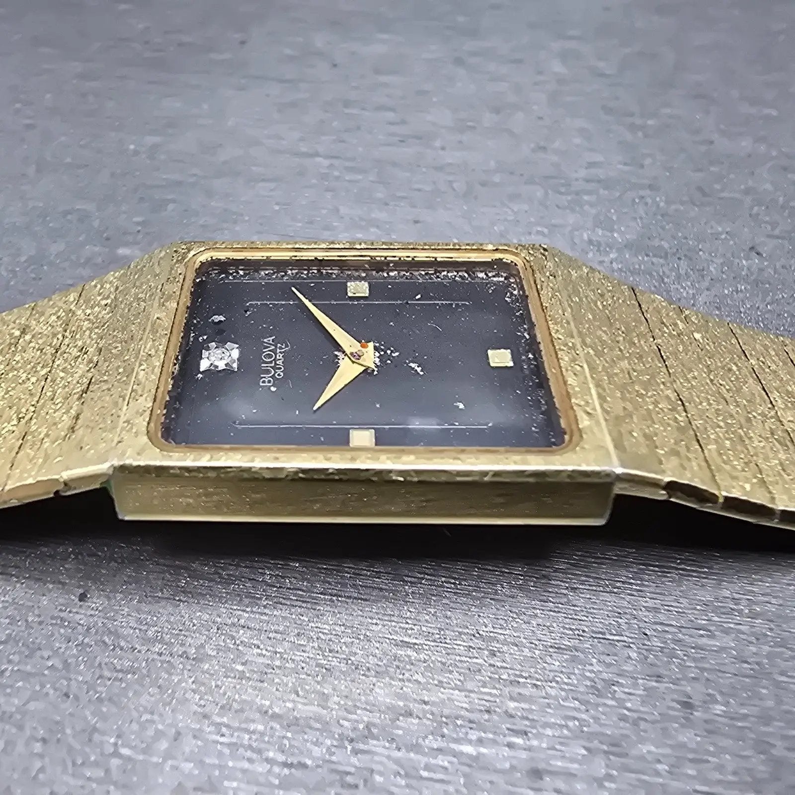 Bulova Tank Watch Men 24mm Black Dial Gold Tone Rectangle Diamond PARTS NO BACK6