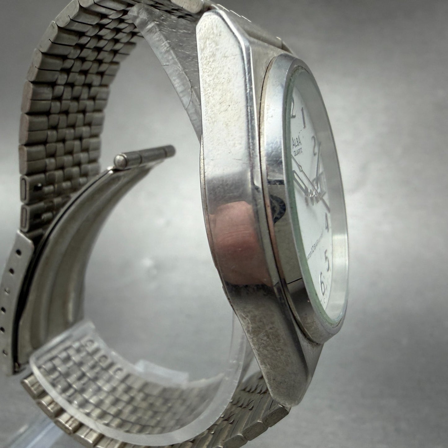 Seiko ALBA Watch Men 35mm Silver Dial Silver Tone Daydate V743-8A10 New Batt M403