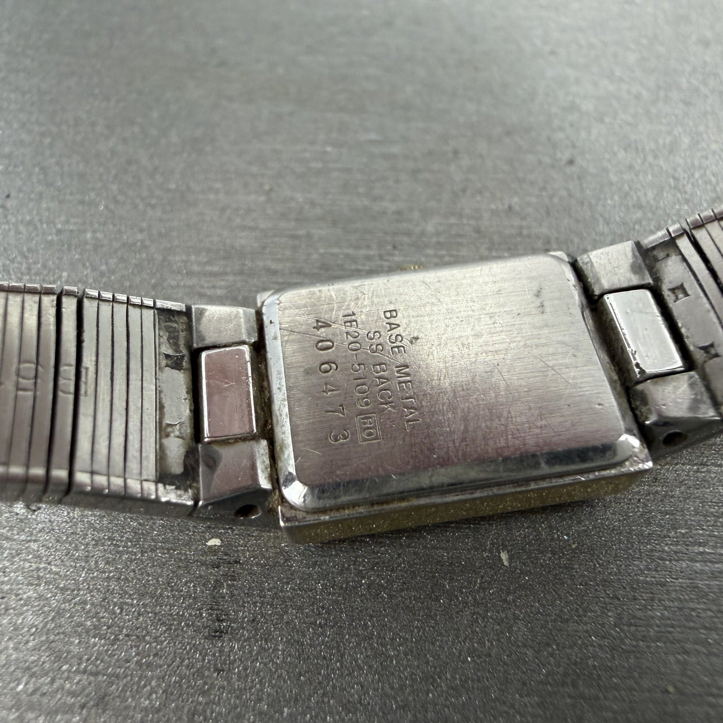 Seiko Tank Watch Women 12mm Silver Dial Two Tone 1E20-5109 Rectangle New Battery9
