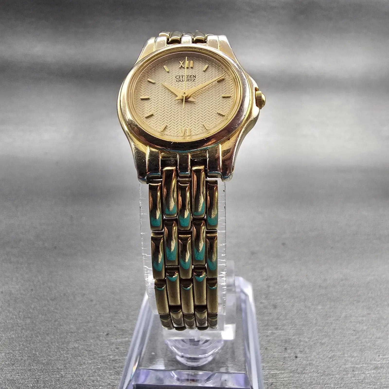 Citizen Watch Women 24mm Gold Dial Gold Tone Round READ!!!! 6031-S52543 New Batt5