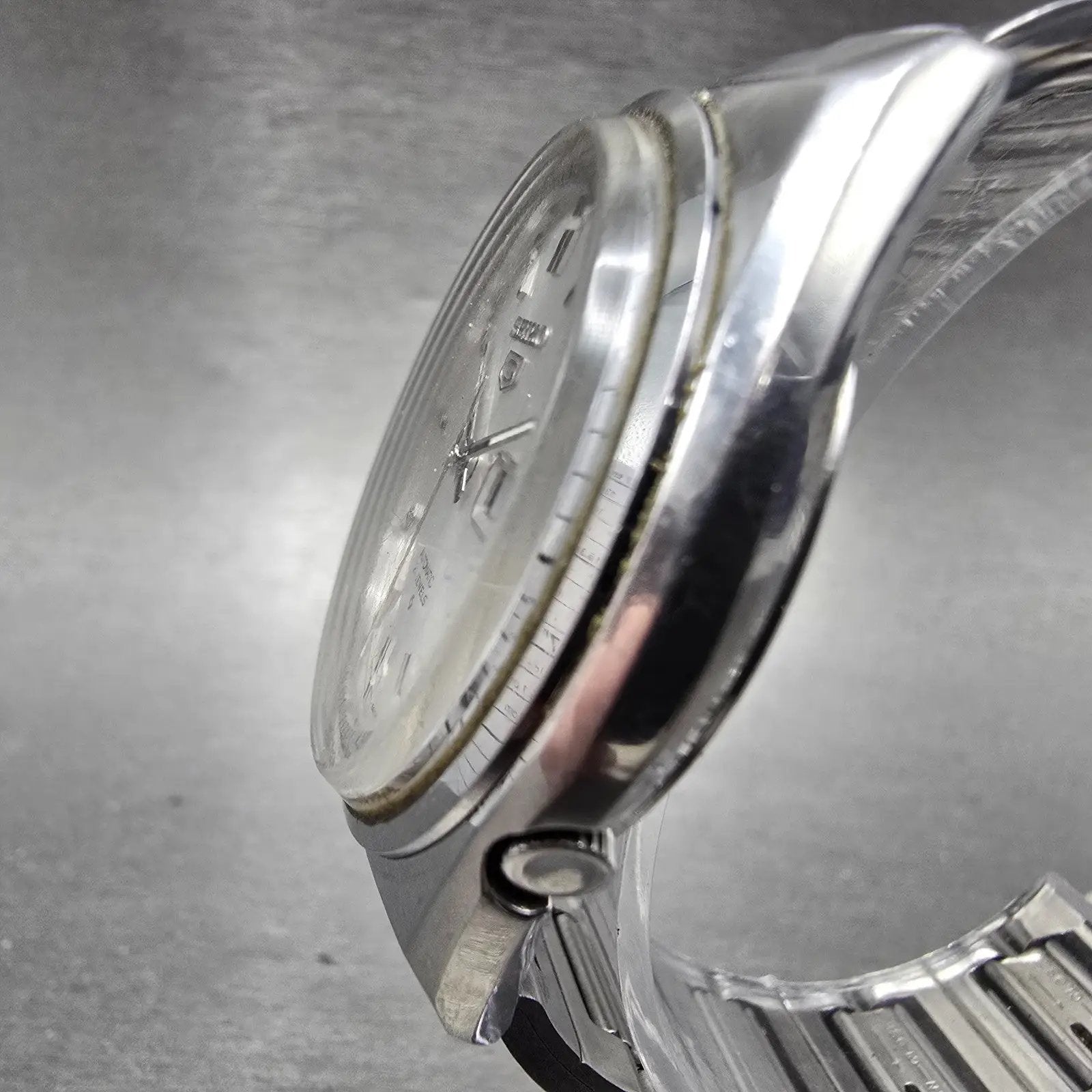 Seiko 5 Automatic Watch Men 37mm Silver Dial Silver Tone Daydate 6119-6410 Runs2