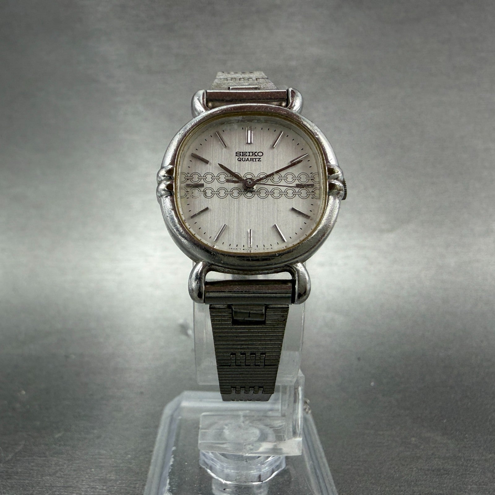 Seiko Watch Women 23mm Silver Dial Silver Tone Round 3421-5190 New Battery5
