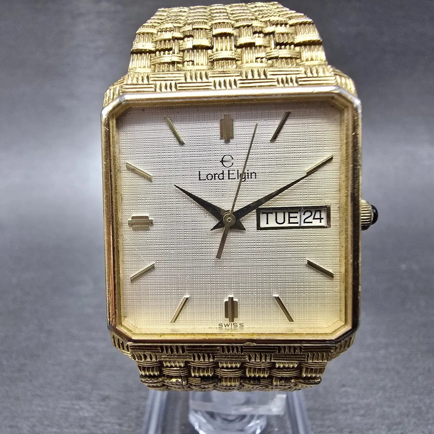 Lord Elgin Tank Watch Men 25mm Gray Dial Gold Daydate Rectangle READ!!! New Batt0