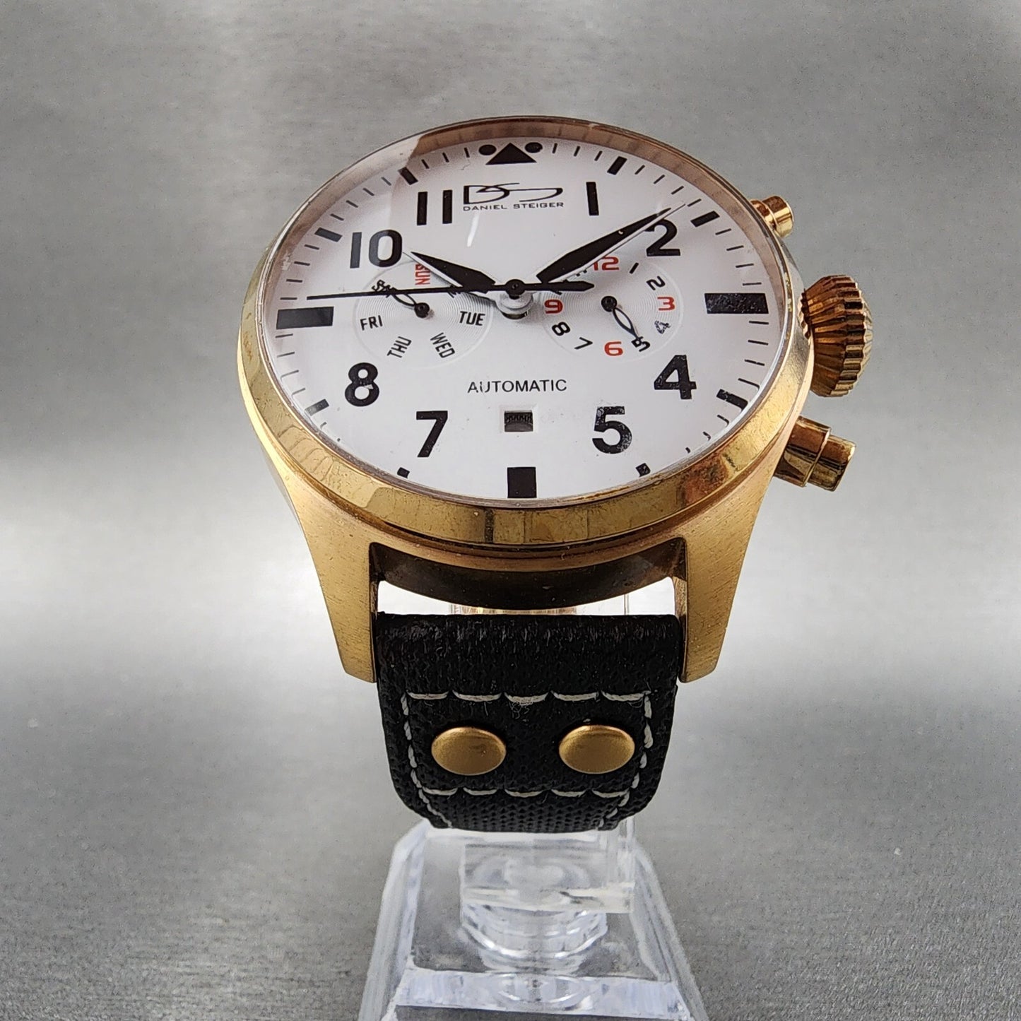 Daniel Steiger Pilot Pro Watch Men 47mm White Dial Rose Gold Tone Daydate  Runs5