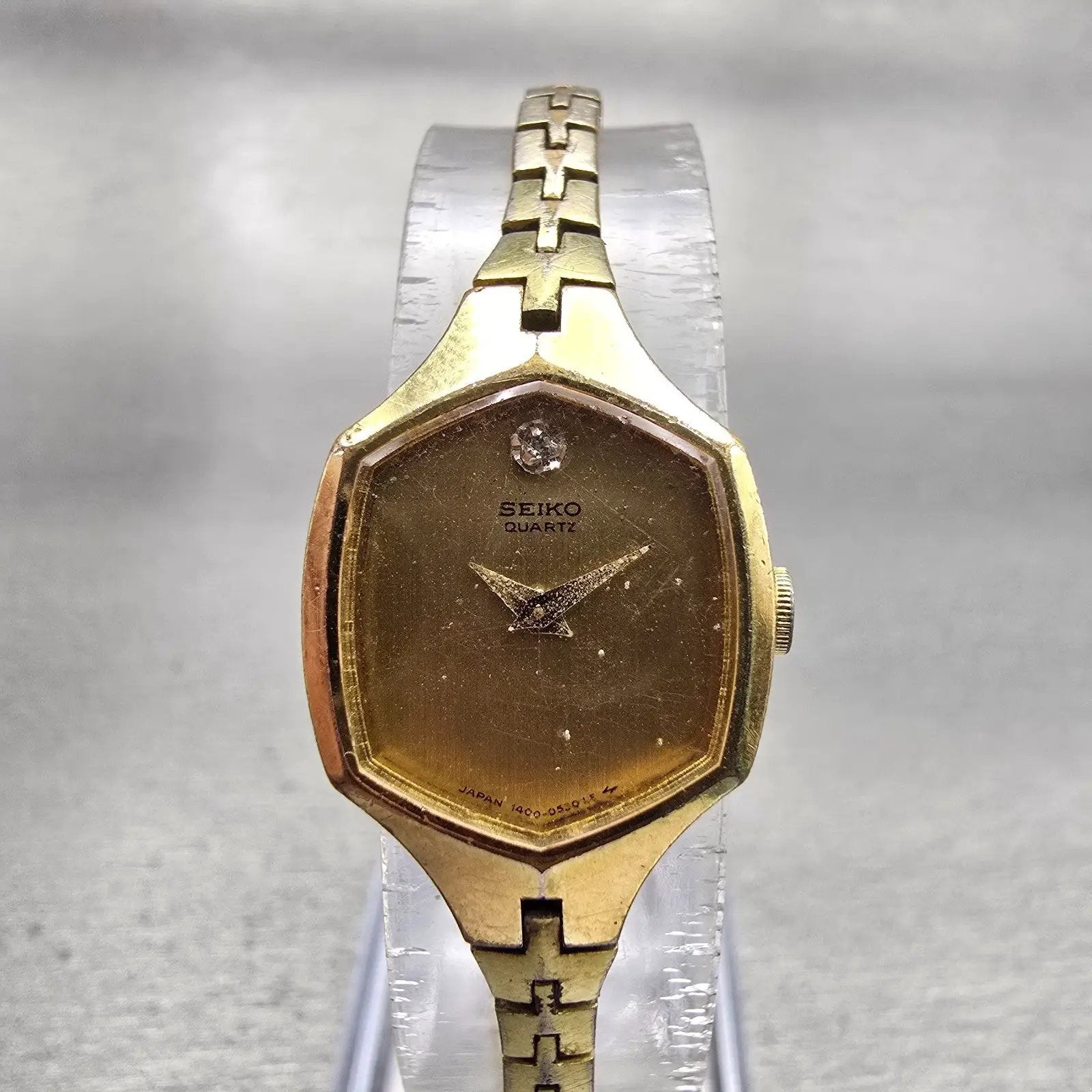 Seiko Watch Women 17mm Gold Dial Gold Tone Hexagon 1400-5319 New Battery Vintage0